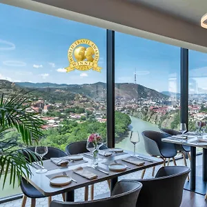 golden-tulip-design-tbilisi.alltbilisihotels.com/